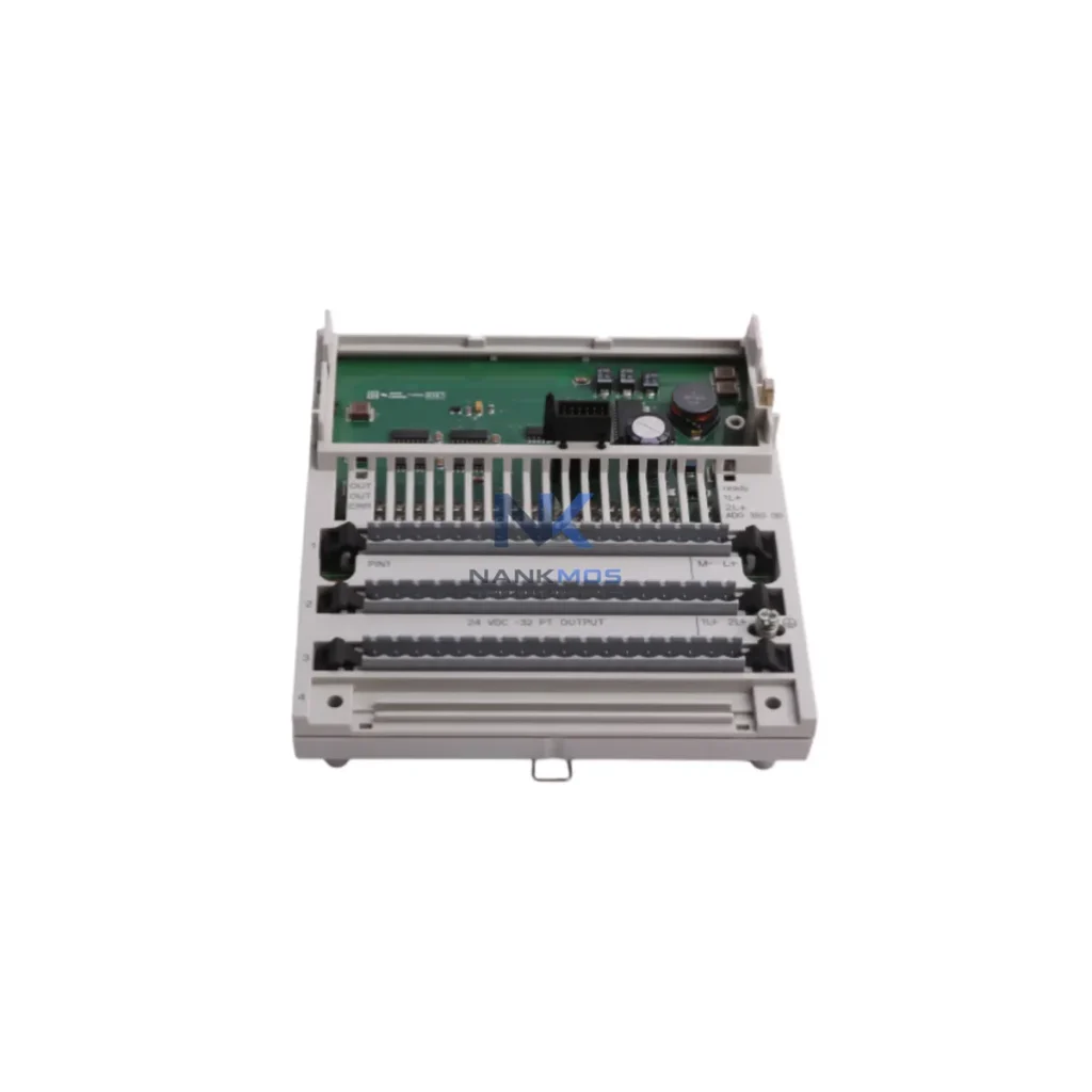 Schneider 170ADO35000 Energy-Control Discrete Output Module 170ADO35000 industrial automation spare part
